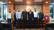 Konyaaltı Belediye Başkanı Cem Kotan, Belediye-İş yöneticileri ile buluştu