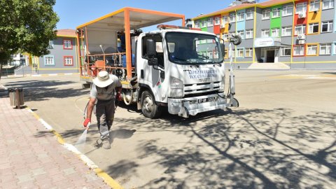 Kepez Belediyesi’nden okullarda temizlik çalışması