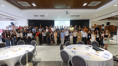 Karabağlar Belediyesi'nden Bütünleşik Kentsel Dönüşüm Çalıştayı