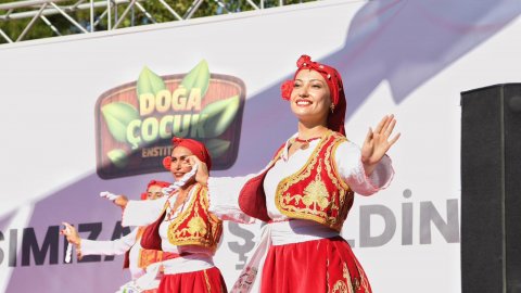 Konyaaltı Belediyesi Konyaaltı Halk Oyunları Topluluğu yeni üyelerini arıyor