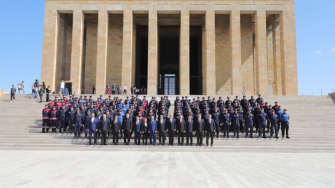 11 büyükşehirin itfaiye teşkilatından Anıtkabir'e ziyaret