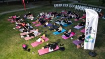 İzmit Belediyesi Plajyolu’nda Nefes Al İzmit yoga etkinliği
