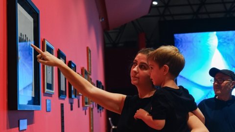 Refik Anadol sergileri yoğun ilgi üzerine 21 Aralık’a kadar uzatıldı