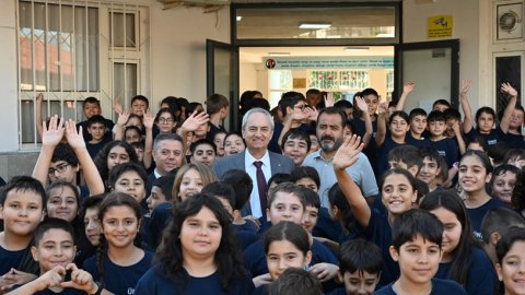 Kepez Belediye Başkanı Mesut Kocagöz’den eğitime tam destek