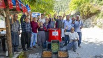 Mersin Büyükşehir Belediyesi'nden üretecilere ceviz soyma makinesi desteği