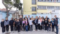 Konak Belediye Başkanı Nilüfer Çınarlı Mutlu’dan öğrencilere sürpriz ziyaret