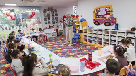 Buca Belediyesi’nden ilçenin miniklerine diş sağlığı eğitimi