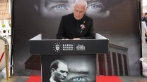 Mustafa Bozbey'den Anı Defteri'ne Atatürk mesajı