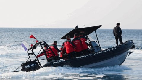 Balıkesir Büyükşehir Belediyesi itfaiye erlerine su altı ve su üstü eğitimi