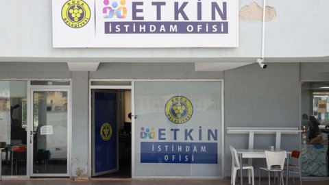 Buca Belediyesi 6 ayda 887 kişiye iş buldu