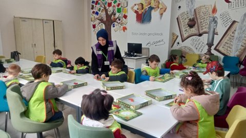 İZGİM, minikleri Çocuk Kütüphanesi’nde ağırladı
