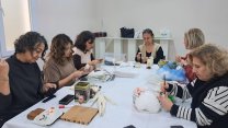 Çiğli Belediyesi'nden kadınlara 'kitre bebek' sanatı eğitimi