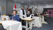 Mersin Büyükşehir'den özel gereksinimli bireylerin annelerine dikiş kursu