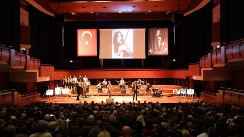 İzmir Büyükşehir Belediyesi'nden Barış Manço anması