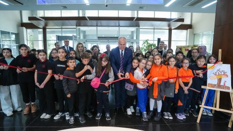 Gaziemirli çocuklar Toprak temalı resimleriyle iklim krizine dikkat çekti