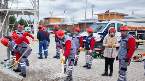 Seferihisar Belediyesi Arama Kurtarma ekibi Afad Akreditasyon Sertifikası aldı