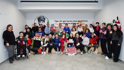 Beylikdüzü Engelsiz Yaşam Merkezi’nde yeni yıl heyecanı