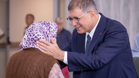 İzmir Büyükşehir Belediyesi 2025 yılında ihtiyaç sahiplerine 400 milyon TL yardım yaptı