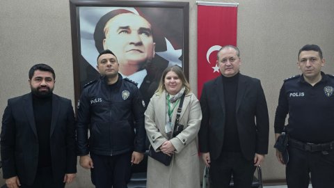 İzmit Belediyesi yeni yılda da sağlıkçılar ve Kolluk Kuvvetlerini unutmadı
