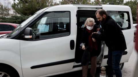 Balçova Belediyesi’nden fizik tedavi ve onkoloji hastalarına ulaşım desteği