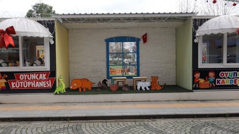 İzmit Belediyesi Oyuncak Kütüphanesi’nde 'Oyuncak Kardeşliği' başladı
