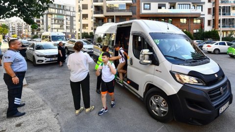 İzmir Büyükşehir Belediyesi öğrenci servis ücretlerini belirledi