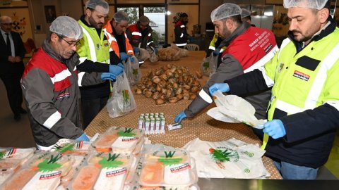 Mamak Belediyesi'nden 687 haneye düzenli yemek desteği