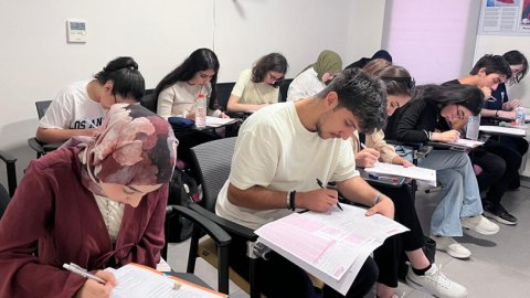 Beyoğlu Belediyesi'nden öğrencilere YKS ücreti müjdesi