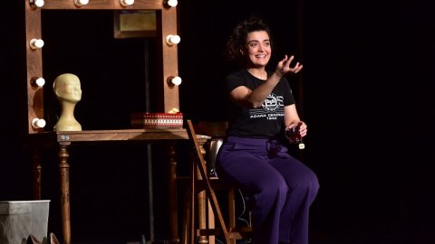 Ödüllü ‘Yan Rol’ Bursa'da ayakta alkışlandı