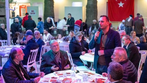 Ömer Eşki Makedonya göçmenlerinin iftar sofrasına konuk oldu