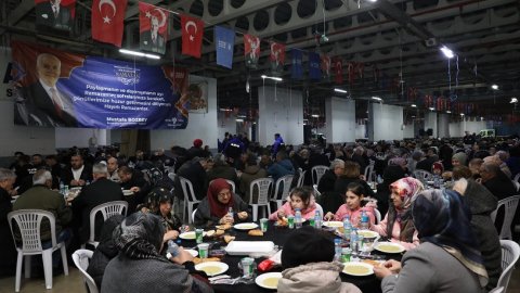 Bursa Büyükşehir Belediyesi'nden Gemlik'te iftar sofrası
