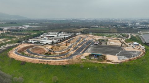 Bursa Büyükşehir Belediyesi Türkiye'nin en büyük yarış pistini kente kazandırıyor