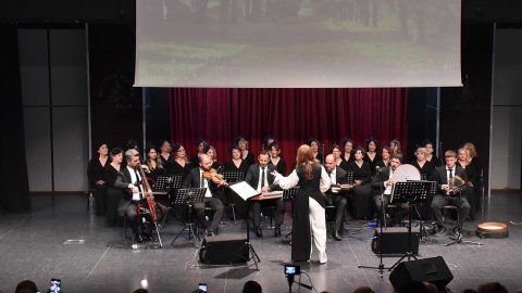 Muratpaşa Belediyesi'nden Kadın Bestekarlar Türk Sanat Müziği Konseri
