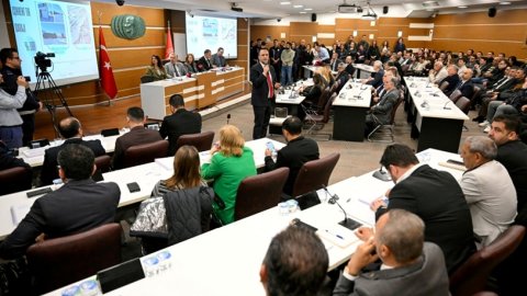 Bornova Belediyesi'nin 2025 Faaliyet Raporu meclisten geçti