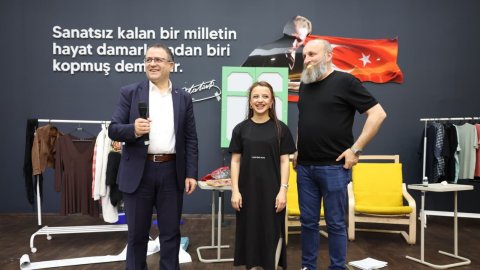 Derince Belediyesi 'Hangisi Gerçek?' tiyatrosuna ev sahipliği yaptı