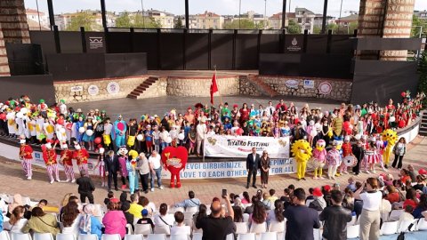 Büyükçekmece’de Tiyatro Festivali coşkusu başladı