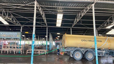 Çiğli Belediyesi bayramda da temizlik mesaisini sürdürdü