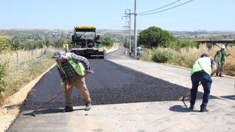 Bursa Büyükşehir Belediyesi'nden Karacabey'de asfalt çalışması