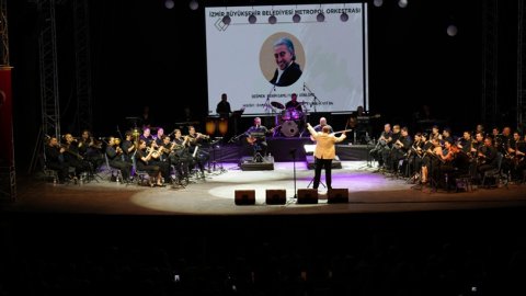 İzmir Büyükşehir'den Edip Akbayram ve Volkan Konak anması