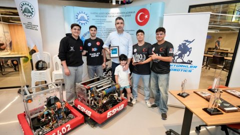 Kartal'da geleceğin mucitleri Makina Hangar'da buluştu