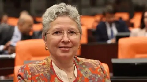 CHP’li Nurten Yontar: Kağıt üzerinde enflasyon düşüyor, vatandaşın sofrasındaki yangın sönmüyor