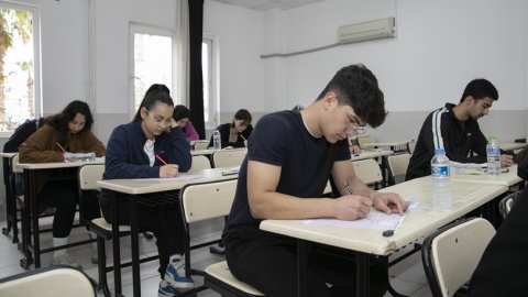 Mersin Büyükşehir Belediyesi'den YKS öncesi öğrencilere psikolojik ve akademik destek