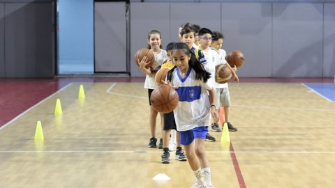 Konak’ın ücretsiz yaz spor okullarında kayıt dönemi başladı