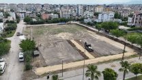 Ceyhan Belediyesi İstiklal Kent Meydanı projesinde çalışmaları başlattı