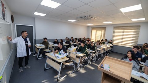 Mersin Büyükşehir'nin ücretsiz LGS ve YKS hazırlık kursları için ön kayıtlar sürüyor