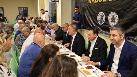 Nuri Arslan ve Gökhan Yüksel'in katıldığı Kartal Cemevi’nde iftar programından kareler