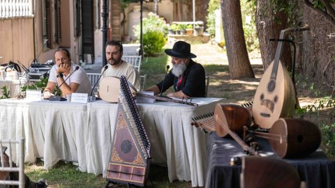 Bornova’da çalgı yapımının büyüsü yaşandı