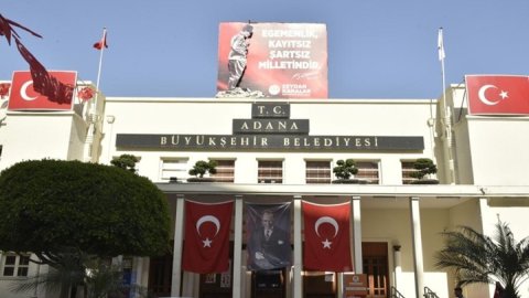 Adana Büyükşehir Belediyesi'nden kadın çalışana yönelik iddialara tepki