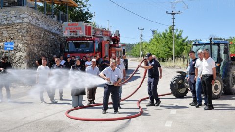 Bursa Büyükşehir Belediyesi'nden Harmancık'ta yangınla mücadele eğitimi