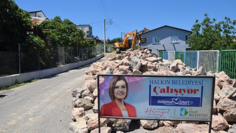 İzmit Belediyesi'nden Akmeşe’de yoğun üstyapı mesaisi
